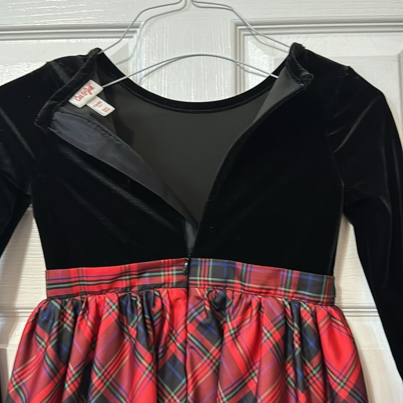 Cat & Jack Black Velvet top and Red Plaid Holiday Dress size S (6/6X). Gorgeous - Picture 8 of 8